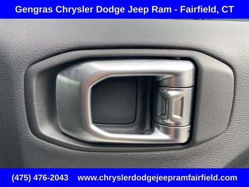 Used 2024 Jeep Wrangler Unlimited Sahara AWD/4WD image 25