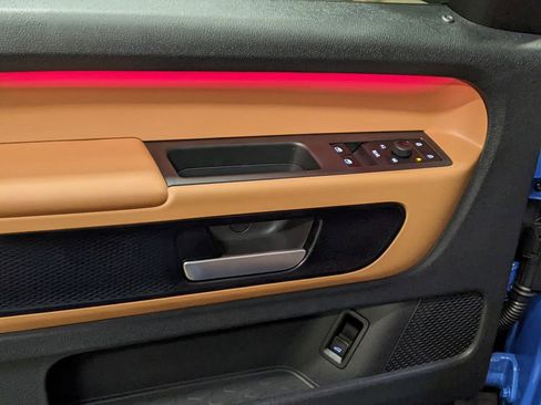 New 2025 Volkswagen ID. Buzz Pro S Plus image 10