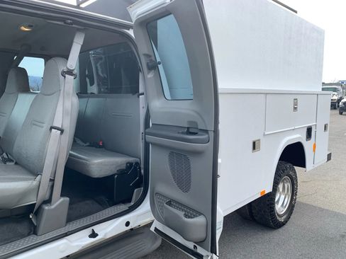 Used 2003 Ford F350 162 W.B. 4D image 23