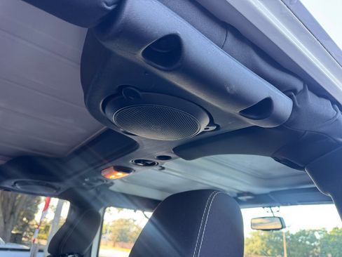 Used 2014 Jeep Wrangler Unlimited Sahara w/ Max Tow Package image 21