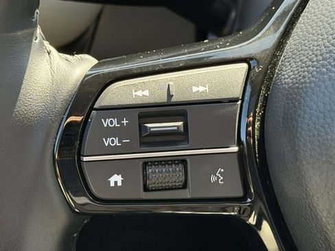 Certified 2026 Honda HR-V EX-L image 18
