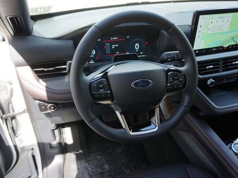 New 2026 Ford Explorer Platinum image 19