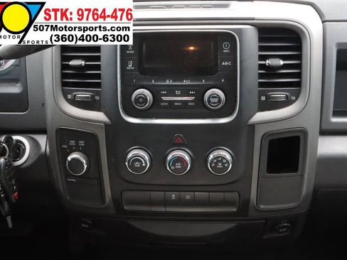 Used 2014 RAM 1500 ST w/ SXT Appearance Group AWD/4WD image 16