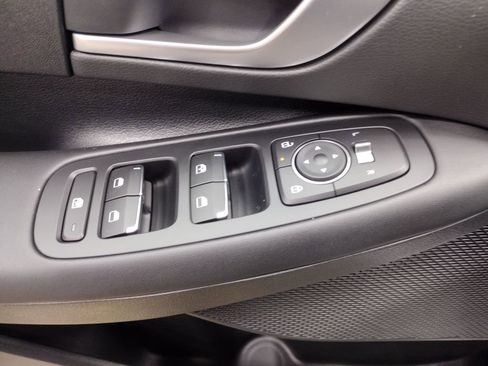 Used 2025 Hyundai Sonata SE FWD image 17