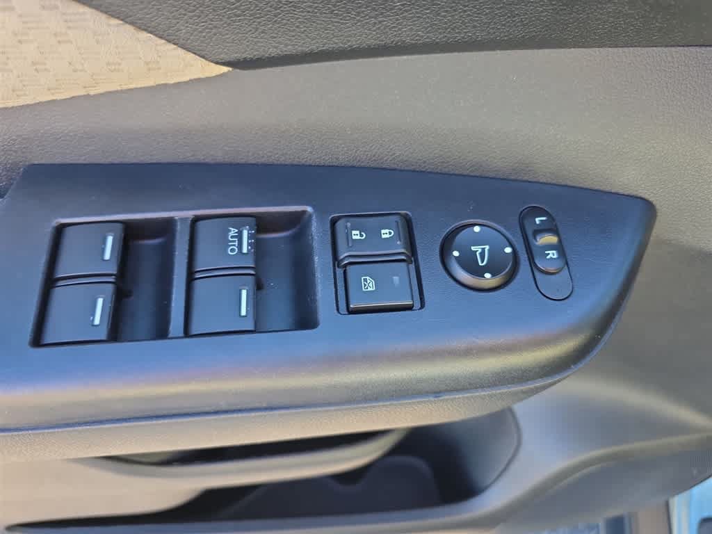Used 2016 Honda CR-V EX image 16