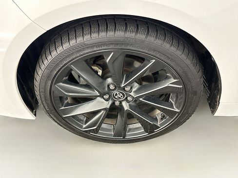 Used 2024 Toyota Corolla SE image 11