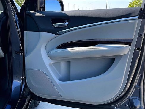 Certified 2018 Acura MDX FWD w/ Technology Package image 22