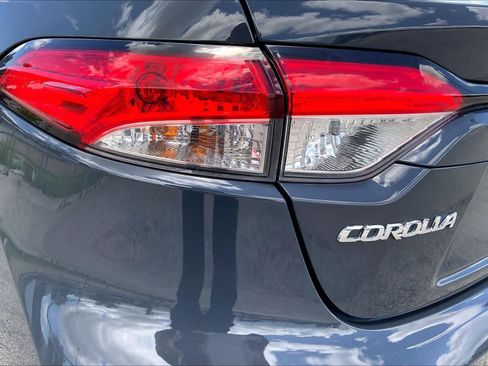 Used 2024 Toyota Corolla LE FWD image 28