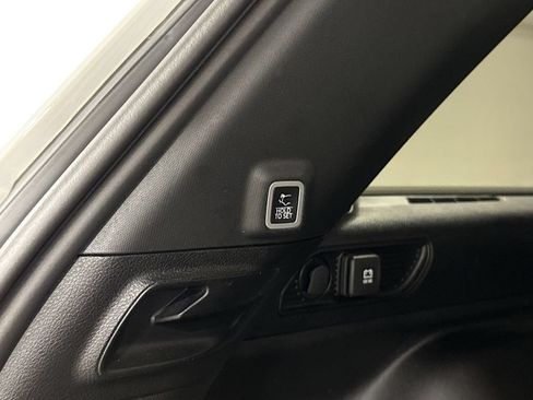 Used 2023 Jeep Grand Cherokee Altitude AWD/4WD image 29