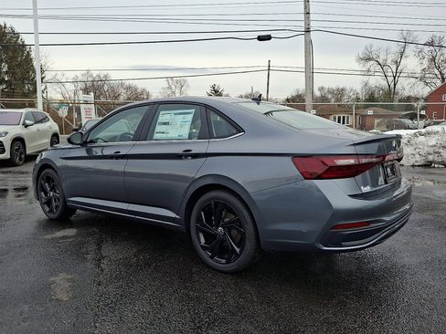 New 2026 Volkswagen Jetta SE image 3