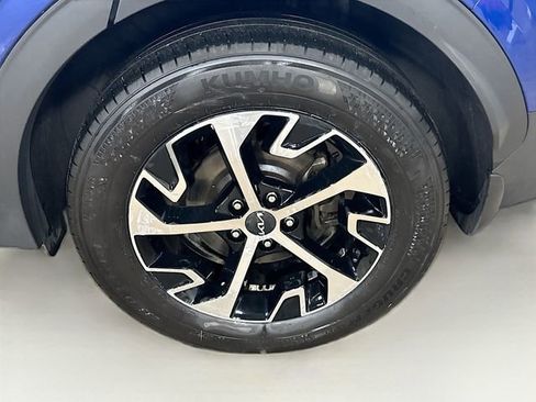 Used 2023 Kia Sportage EX image 10