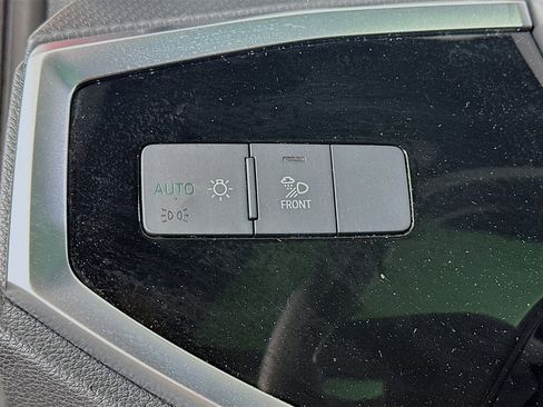 Used 2024 Audi Q3 2.0T Premium AWD/4WD image 17