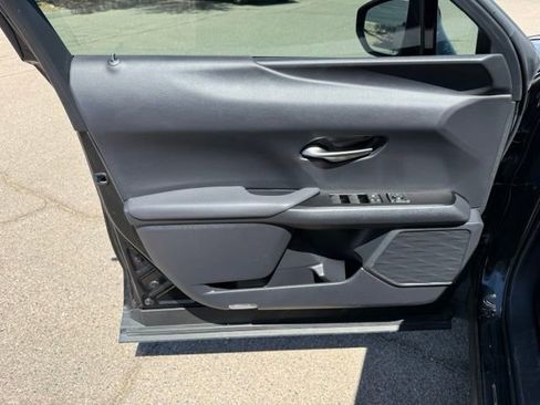 Used 2021 Lexus UX 250h w/ Accessory Package (Z1) AWD/4WD image 11