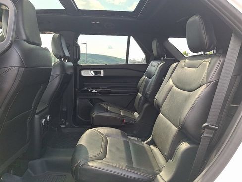 Used 2021 Ford Explorer ST AWD/4WD image 12
