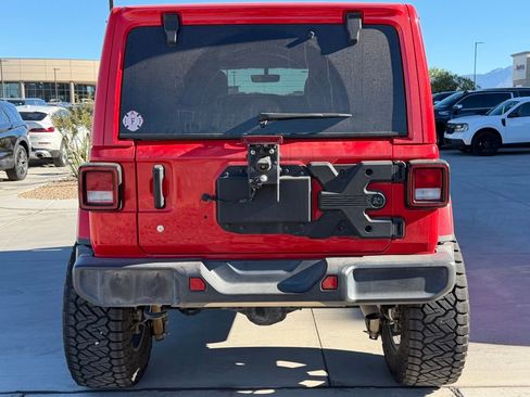 Used 2019 Jeep Wrangler Unlimited Sahara w/ Uconnect 4C Nav & Sound Group image 7