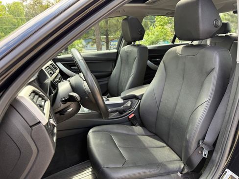 Used 2016 BMW 320i Sedan RWD image 34