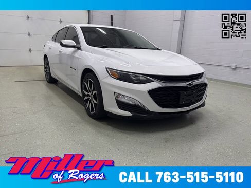 Used 2022 Chevrolet Malibu RS image 1