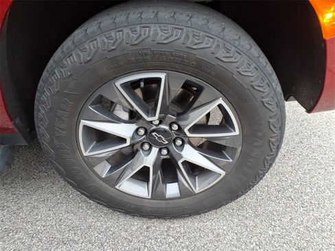 Used 2023 Chevrolet Tahoe Z71 w/ Luxury Package image 10