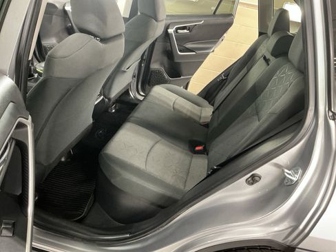 Used 2021 Toyota RAV4 XLE image 13