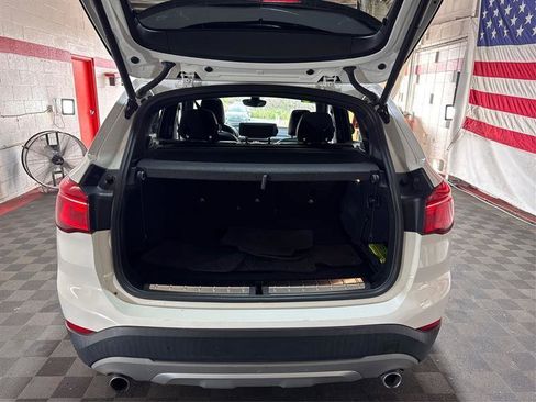 Used 2018 BMW X1 xDrive28i AWD/4WD image 13