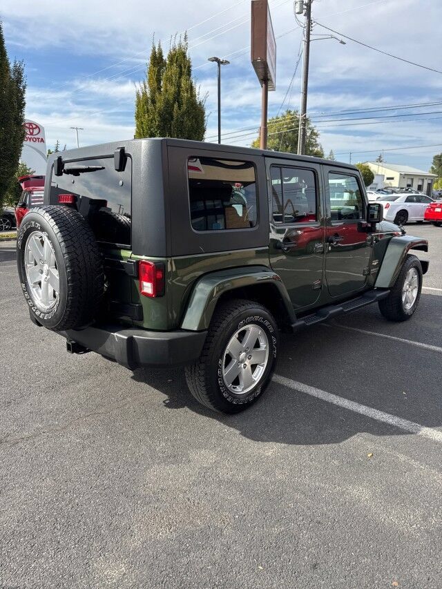 Used 2007 Jeep Wrangler Unlimited Sahara AWD/4WD image 5