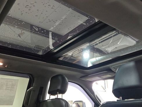 Used 2017 Ford F350 Lariat w/ Chrome Package image 13