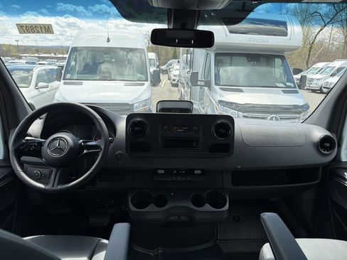 New 2026 Mercedes-Benz Sprinter 2500 image 11