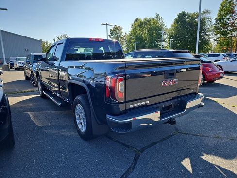 Used 2017 GMC Sierra 1500 SLT w/ SLT Premium Package AWD/4WD image 2