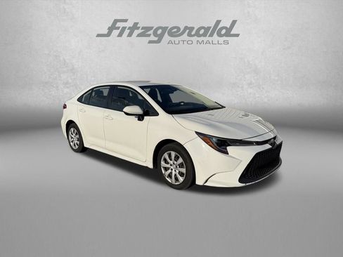 Used 2021 Toyota Corolla LE w/ Carpet Mat Package (TMS) FWD image 1