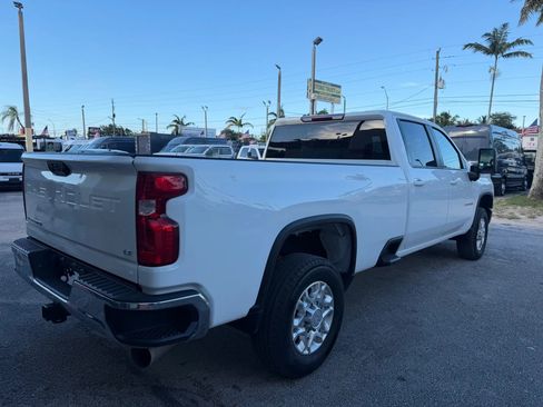 Used 2023 Chevrolet Silverado 2500 LT AWD/4WD image 6
