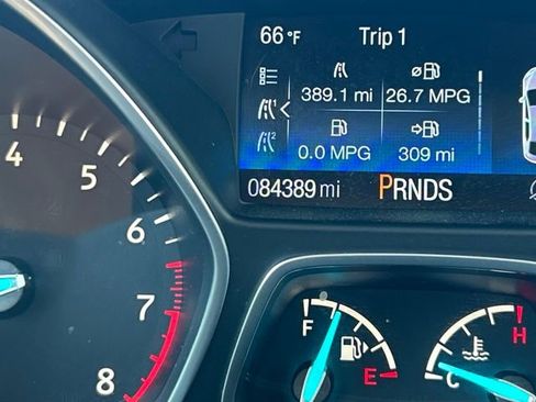 Used 2019 Ford Escape SEL image 16