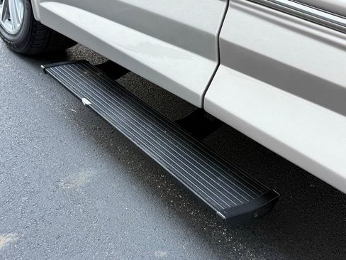 Used 2020 GMC Savana 2500 Extended w/ Enhanced Convenience Package image 14