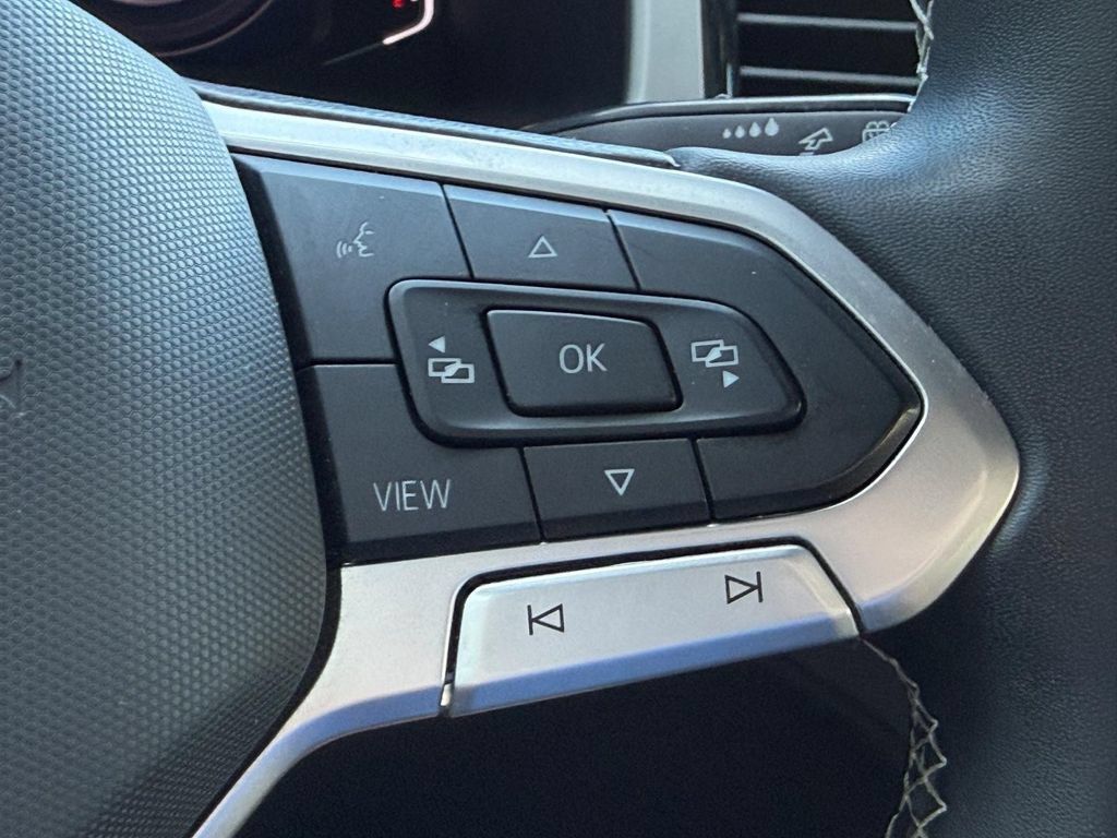 Used 2023 Volkswagen Atlas Cross Sport SE w/ Panoramic Sunroof Package AWD/4WD image 15