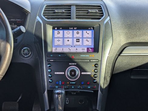 Used 2019 Ford Explorer Sport w/ Equipment Group 401A image 17