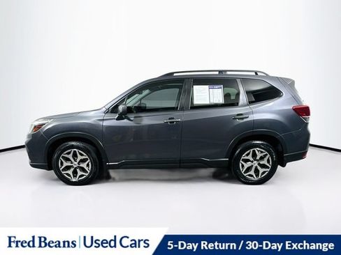 Used 2020 Subaru Forester Premium AWD/4WD image 7