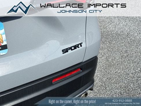 Used 2025 Honda HR-V Sport image 11