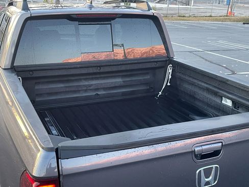 Used 2021 Honda Ridgeline RTL image 12