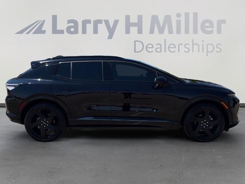 Used 2024 Chevrolet Equinox EV RS FWD image 7