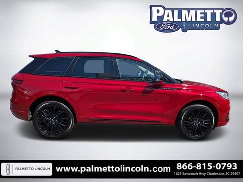 Used 2024 Lincoln Corsair Reserve w/ Equipment Group 201A AWD/4WD image 3