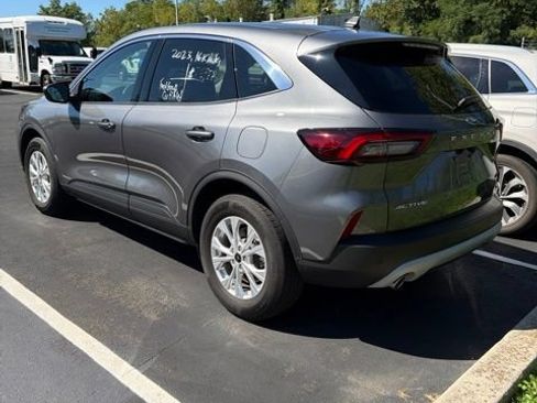 Used 2023 Ford Escape Active w/ Tech Pack #1 AWD/4WD image 7