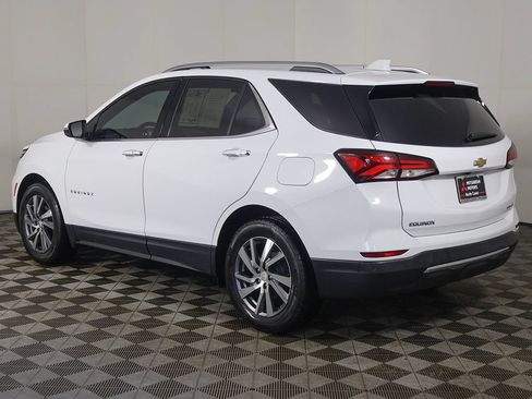Used 2023 Chevrolet Equinox Premier FWD image 10