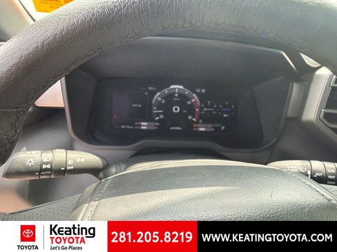 Used 2025 Toyota Sequoia SR5 AWD/4WD image 13