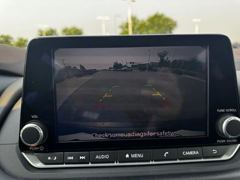 Used 2023 Nissan Rogue SV AWD/4WD image 27