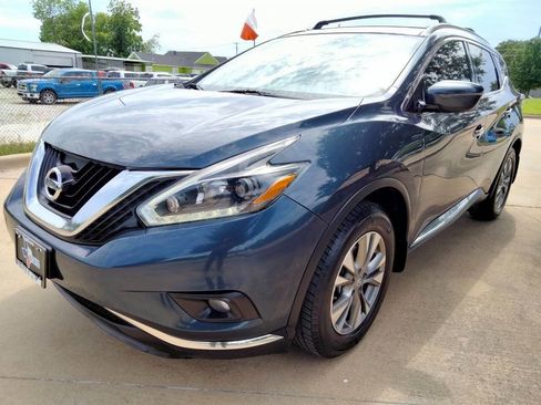 Used 2018 Nissan Murano SV FWD image 1