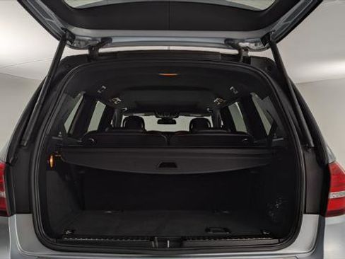 Used 2018 Mercedes-Benz GLS 550 4MATIC image 18