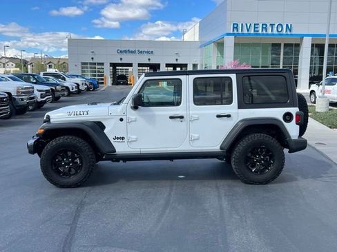 Used 2021 Jeep Wrangler Unlimited Sport AWD/4WD image 2