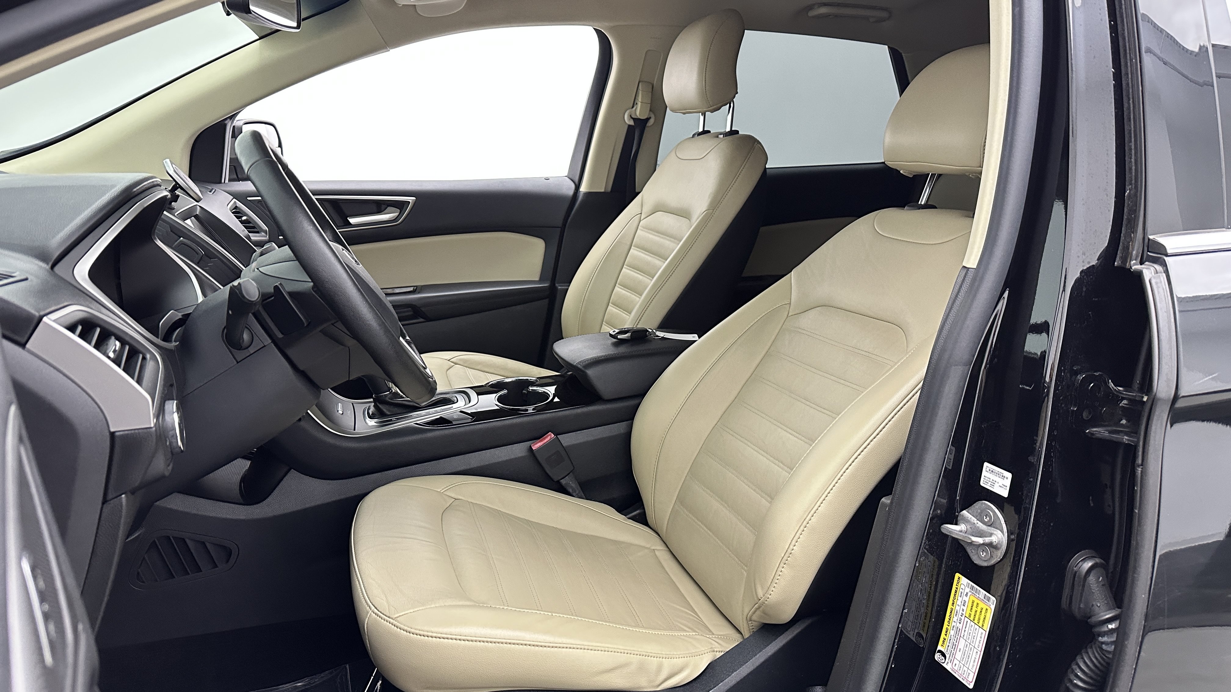 Used 2016 Ford Edge SEL w/ Equipment Group 201A AWD/4WD image 14
