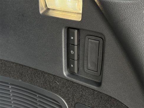 New 2026 Lincoln Aviator AWD image 17