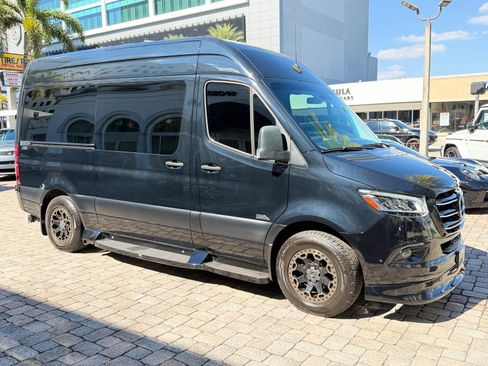 Used 2020 Mercedes-Benz Sprinter 2500 image 5