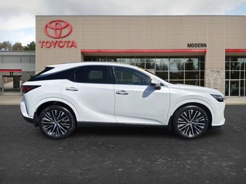Used 2026 Lexus RX 350 Premium Plus w/ Convenience Package AWD/4WD image 4